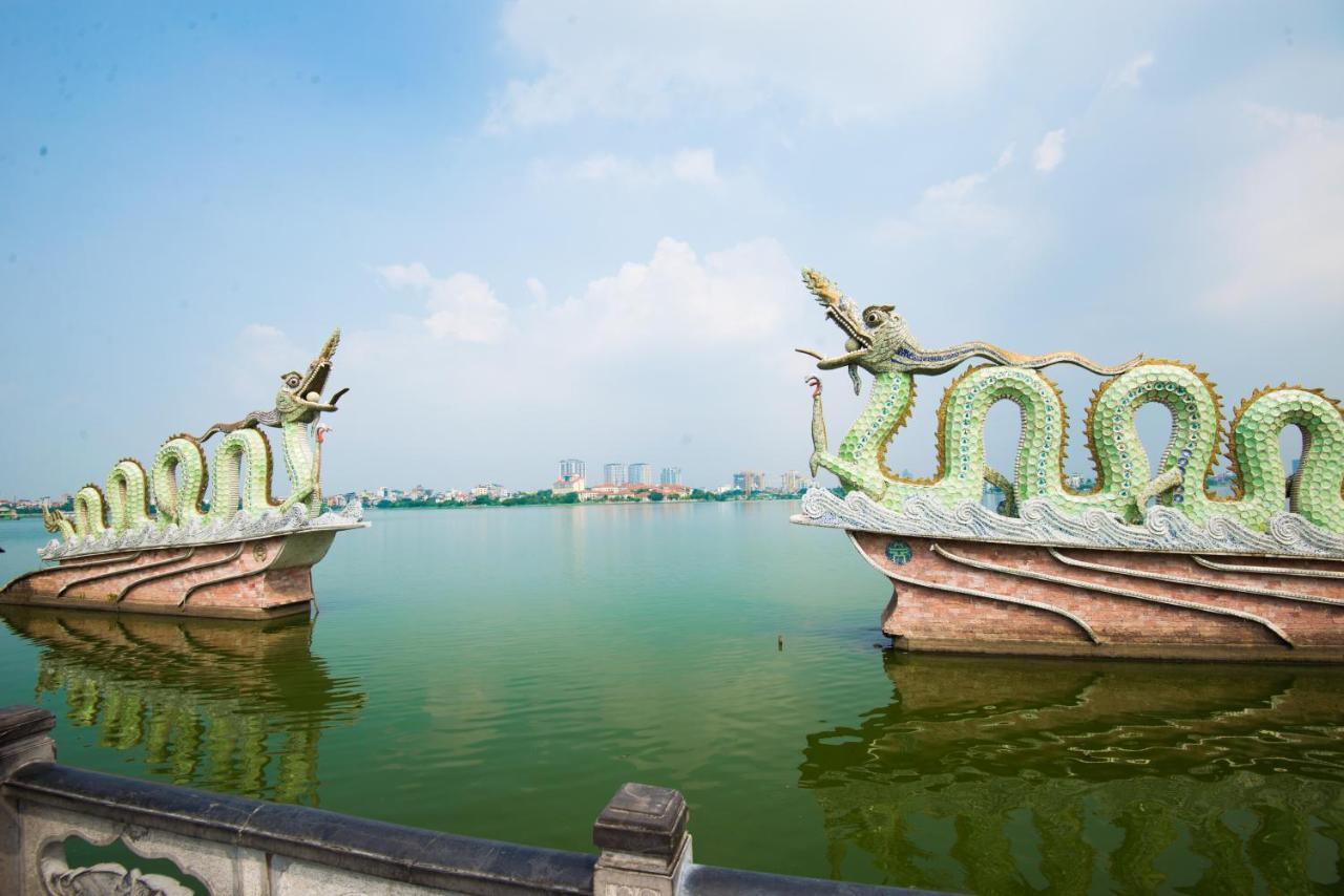 22Housing Hotel & Apartment 81 Linh Lang ハノイ市 エクステリア 写真