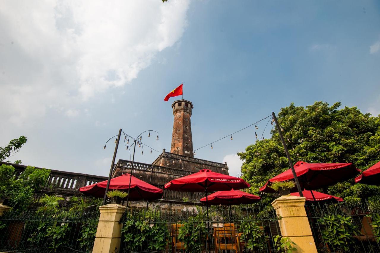 22Housing Hotel & Apartment 81 Linh Lang ハノイ市 エクステリア 写真