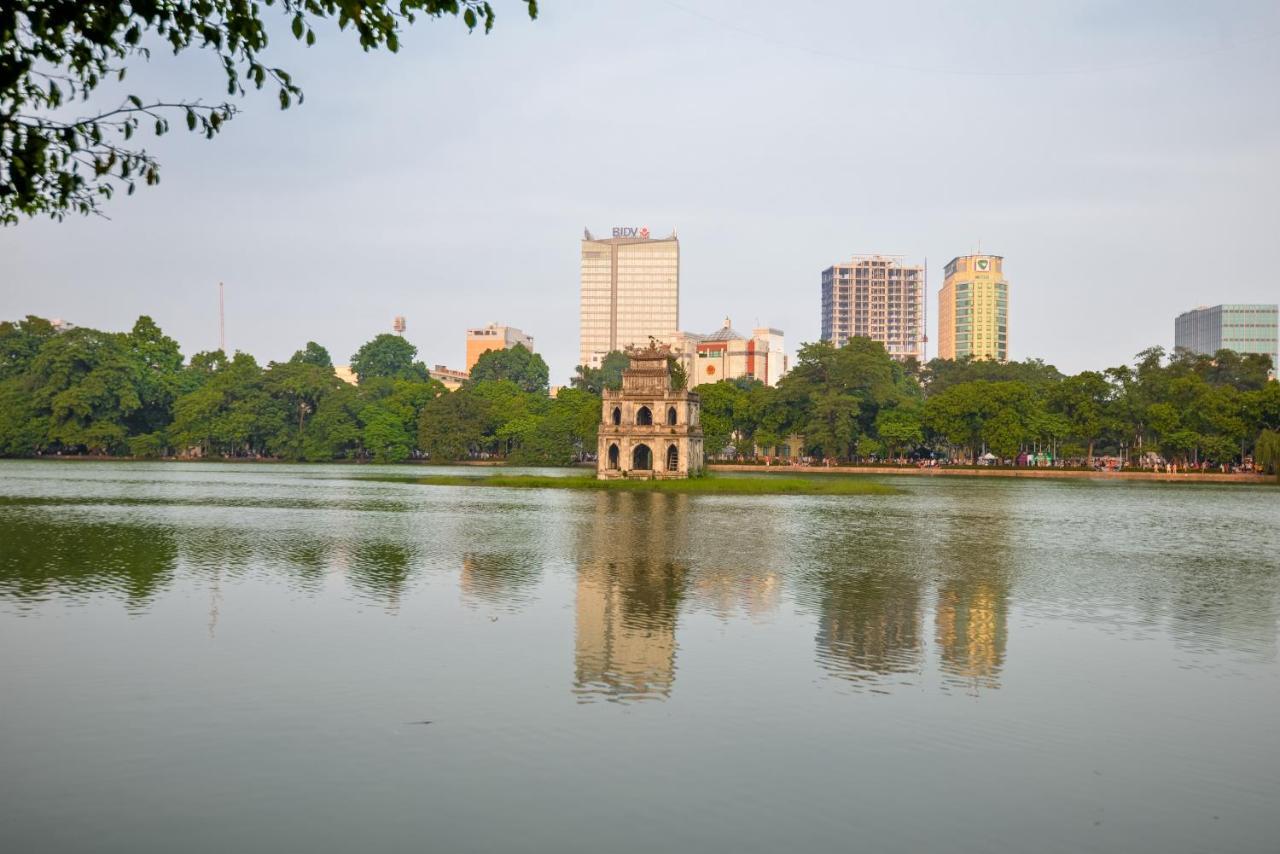 22Housing Hotel & Apartment 81 Linh Lang ハノイ市 エクステリア 写真