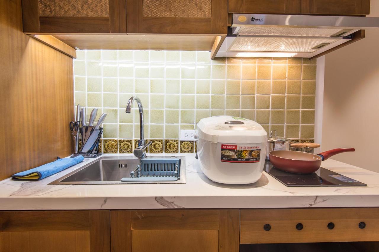 22Housing Hotel & Apartment 81 Linh Lang ハノイ市 エクステリア 写真