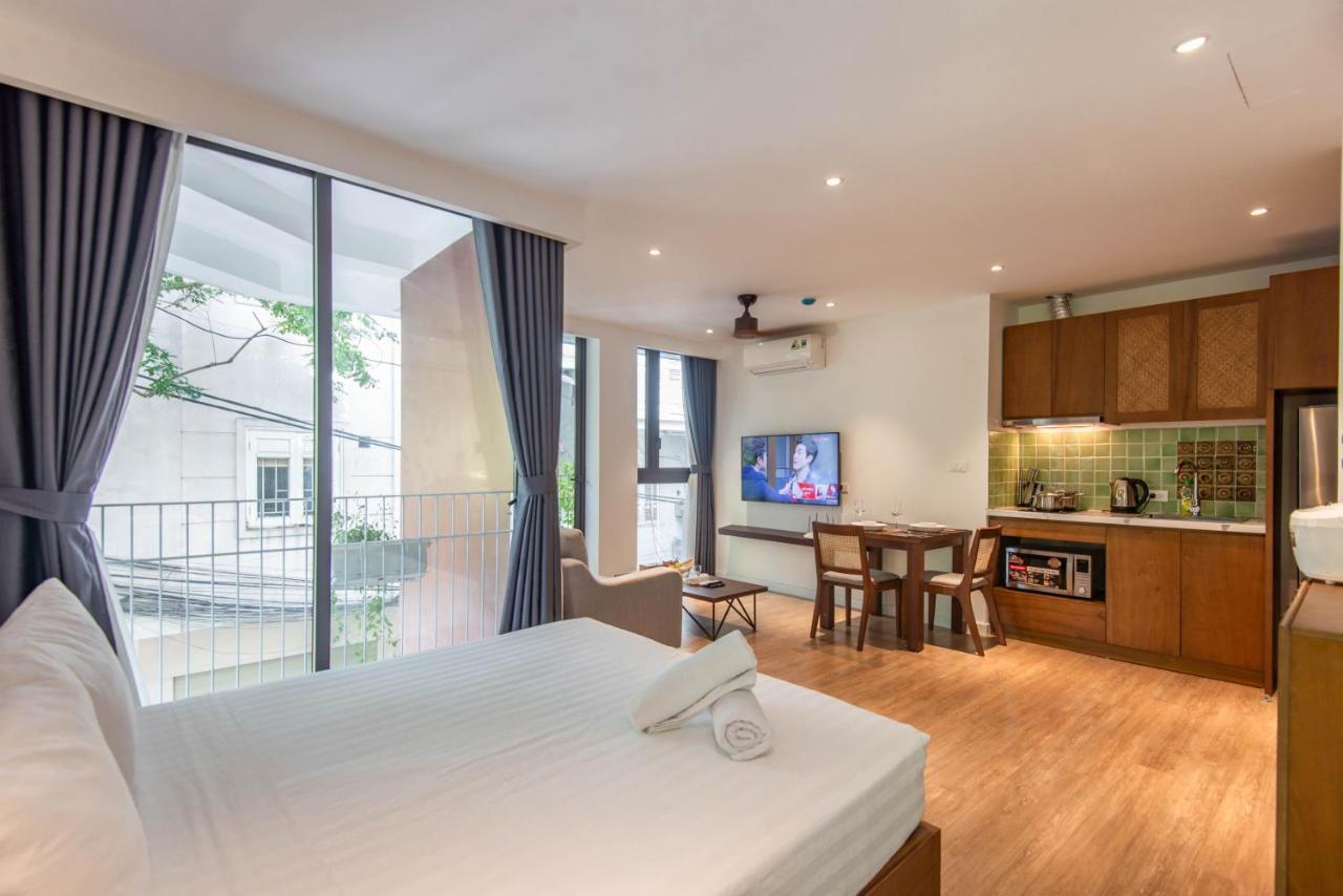 22Housing Hotel & Apartment 81 Linh Lang ハノイ市 エクステリア 写真