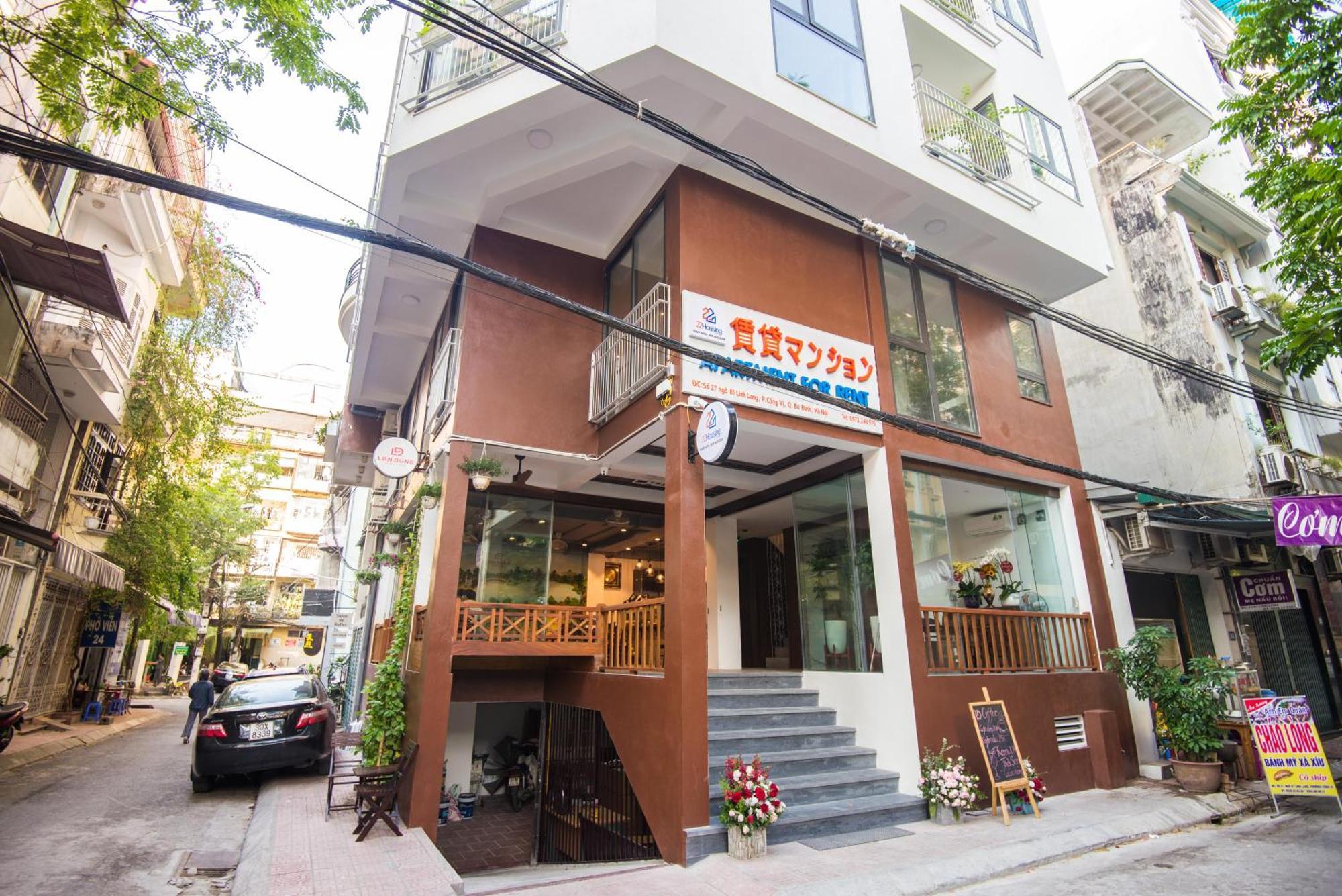 22Housing Hotel & Apartment 81 Linh Lang ハノイ市 エクステリア 写真