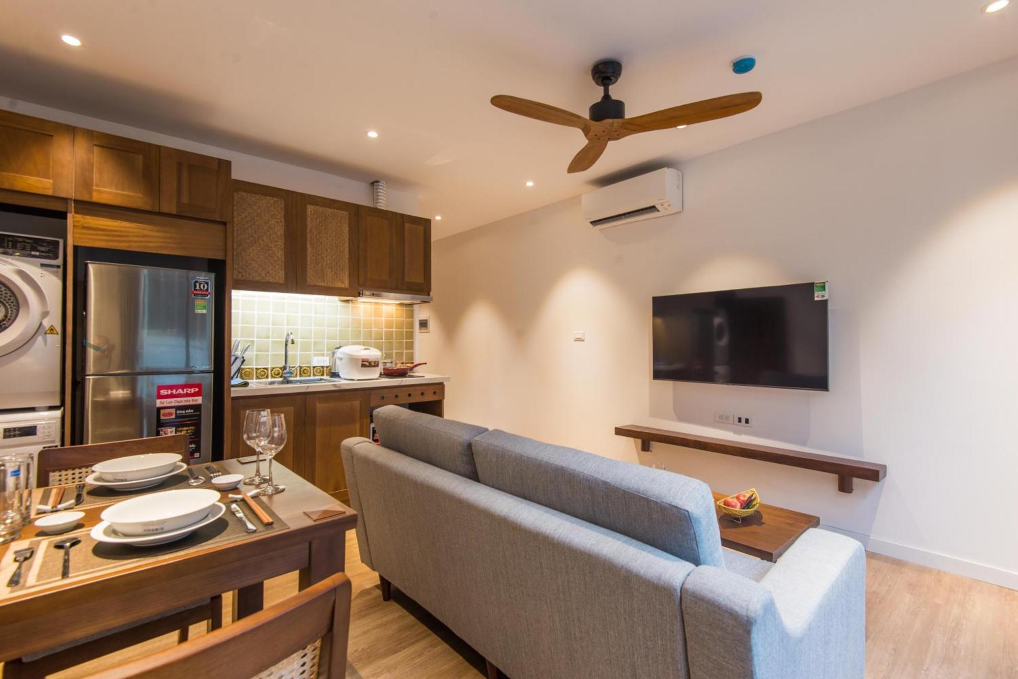 22Housing Hotel & Apartment 81 Linh Lang ハノイ市 エクステリア 写真